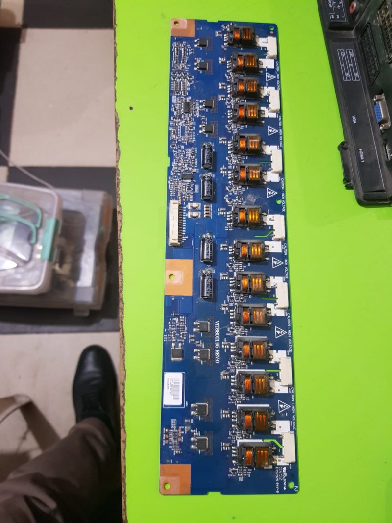 VIT68001.95 REV0 , CLAA320WF01 SC , Inverter Board