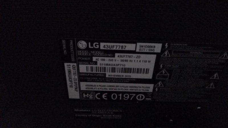 LG 43UF7787   MASA ÜSTÜ YER AYAĞI  YER STANDI  AYAK BAĞLANTI PLASTİKLERİ YOKTUR