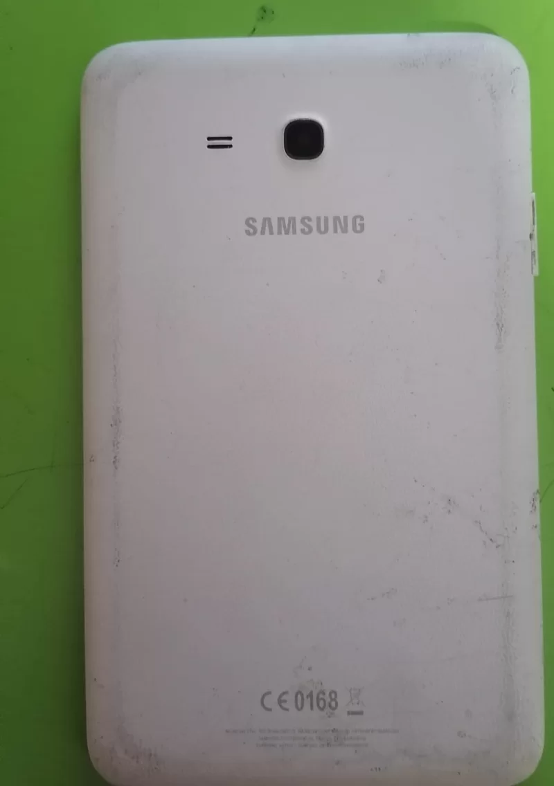 SAMSUNG SM T113 ARKA KASA  VE TUŞ TAKIMLARI