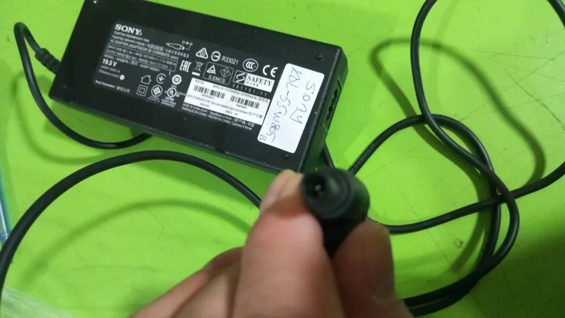 19,5v , 5,2a ,  Kdl-55w805b Tv Adaptorü 